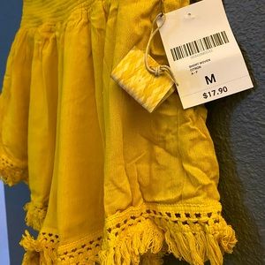 Forever 21 distress shorts